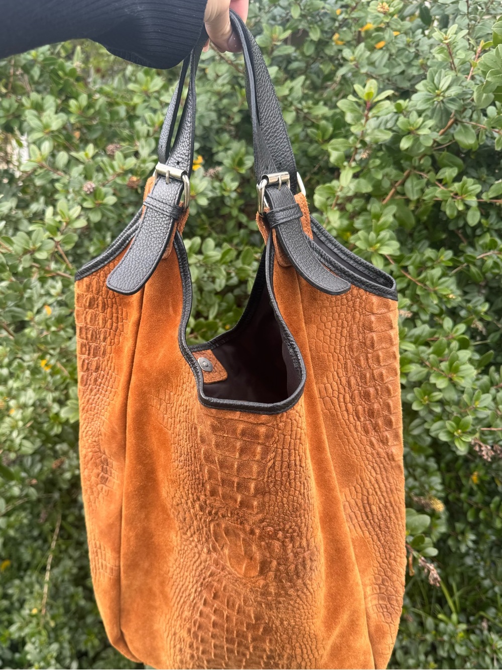 Vera Pelle Suede Croc-Embossed Hobo Shoulder Bag